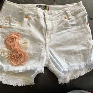 New CYSM Colombian shorts.